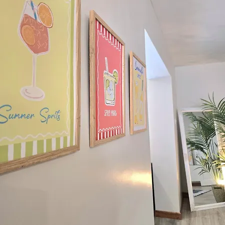 Abbey 4 Bedroom 公寓 奥达拉
