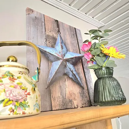 Abbey 4 Bedroom Διαμέρισμα Ardara