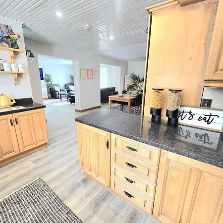 Abbey 4 Bedroom *