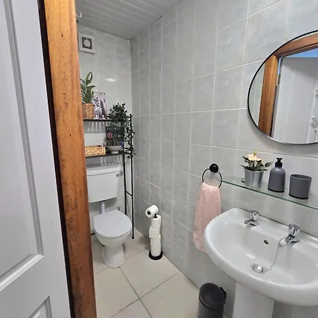 Abbey 4 Bedroom 公寓 奥达拉