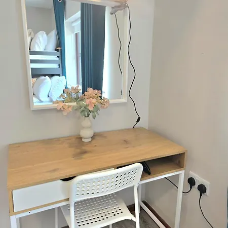 Abbey 4 Bedroom Διαμέρισμα *