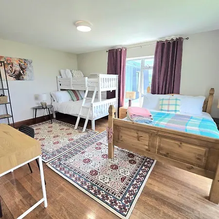 Apartment Abbey 4 Bedroom *