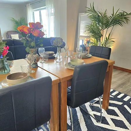 公寓 Abbey 4 Bedroom *