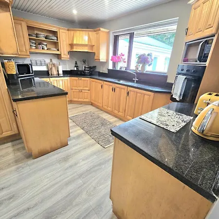 Abbey 4 Bedroom * Ardara