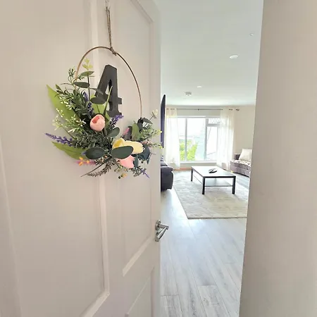 Abbey 4 Bedroom *