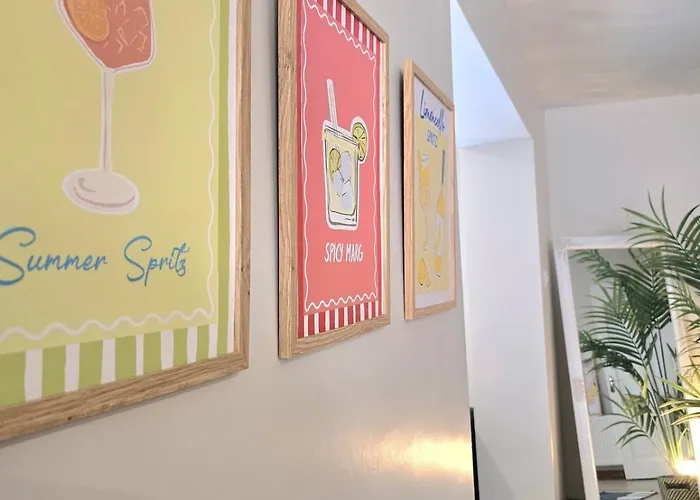 Abbey 4 Bedroom 아파트 아르다라