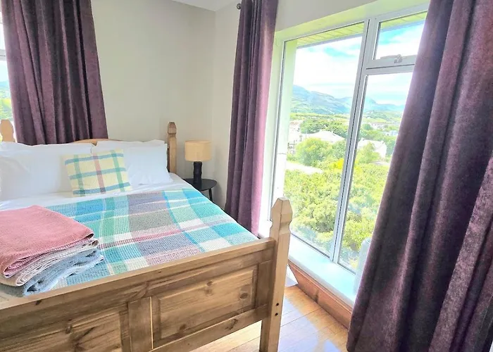 아파트 Abbey 4 Bedroom 아르다라