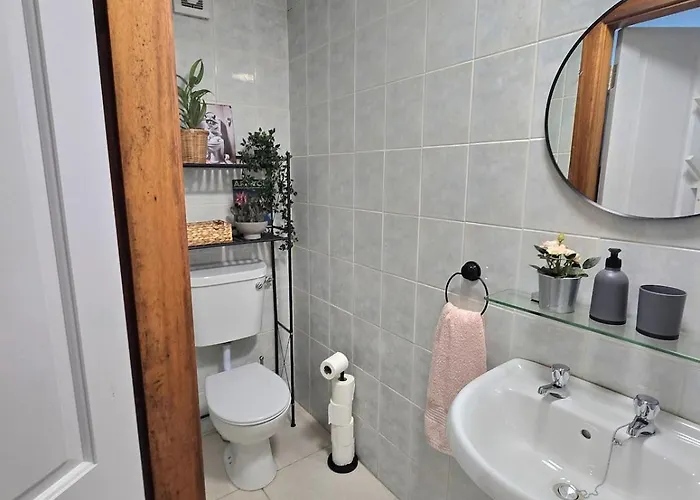 Abbey 4 Bedroom 아파트 아르다라