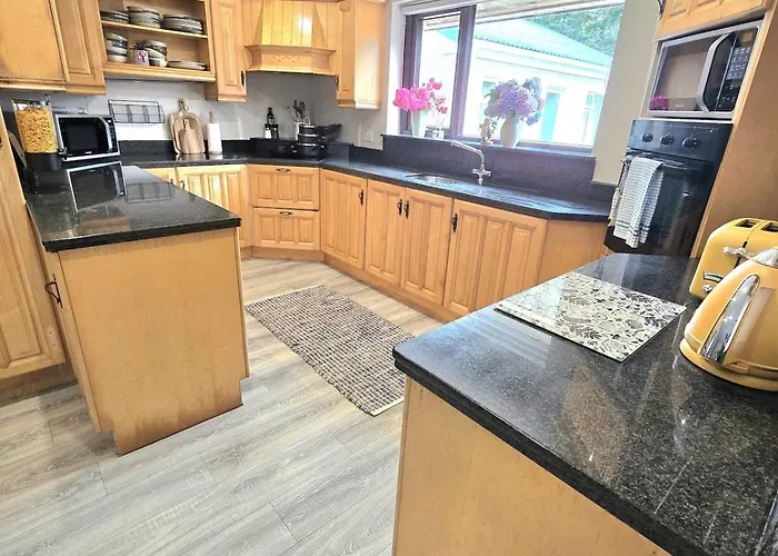 Abbey 4 Bedroom * 아르다라