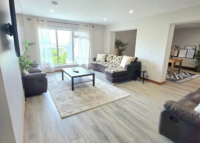 Abbey 4 Bedroom 아파트